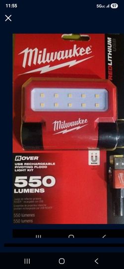 Milwaukee 550 Lumens Rechargeable Flashlight 