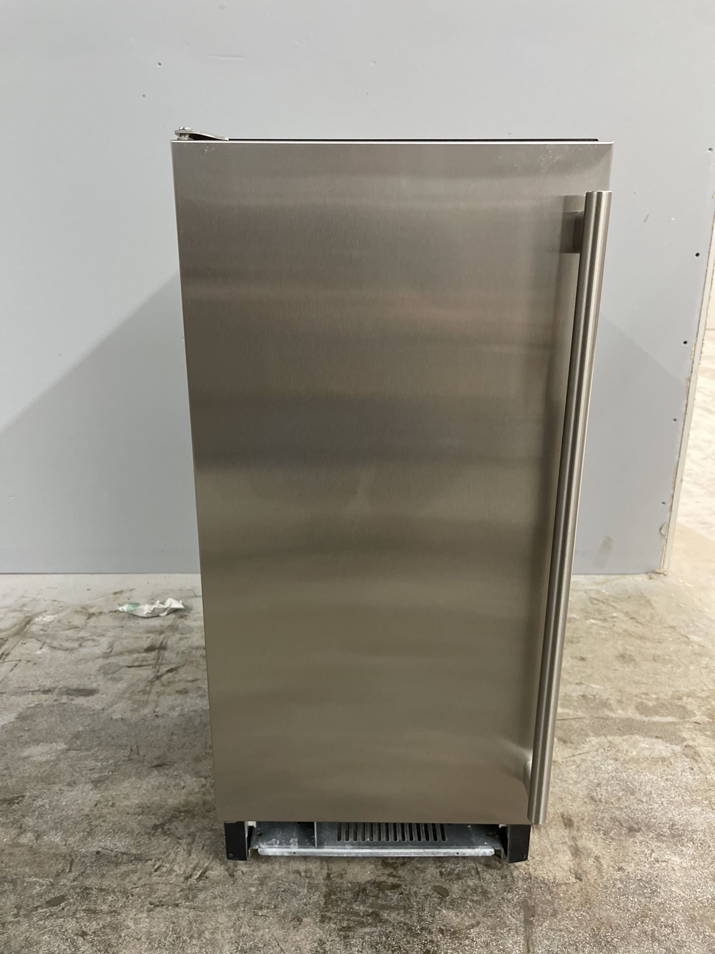 New Commercial Ice Maker ‼️