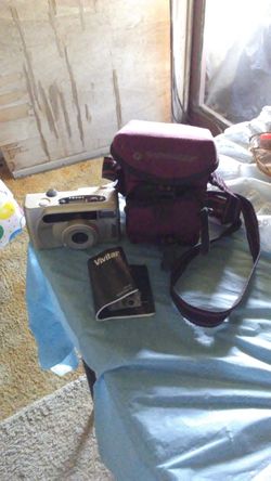 Vivitar Camera With Storage bag.