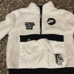 5T NIKE Sweater 