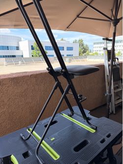 Made-in-Japan Portable Guitar Chair