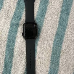 Apple Watch SE - cellular + GPS