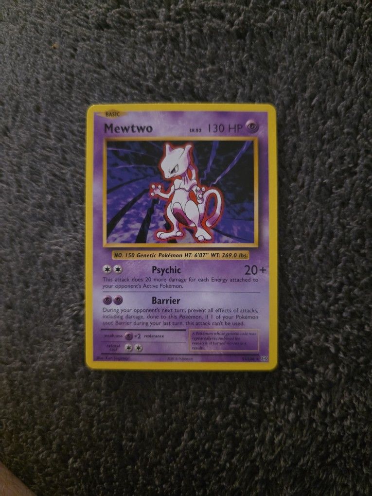 1st Edition Mewtwo Pokémon Card