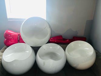 Space Age fiberglass seating