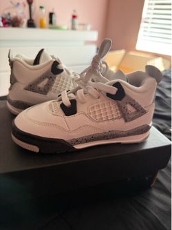 Toddler Jordans 9C