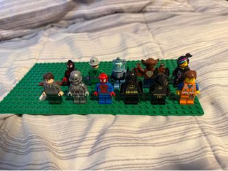 Lego mini figures