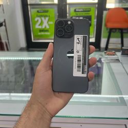 iPhone 15 Pro Max 256GB (Unlocked)