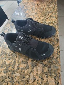 On cloud woman shoes