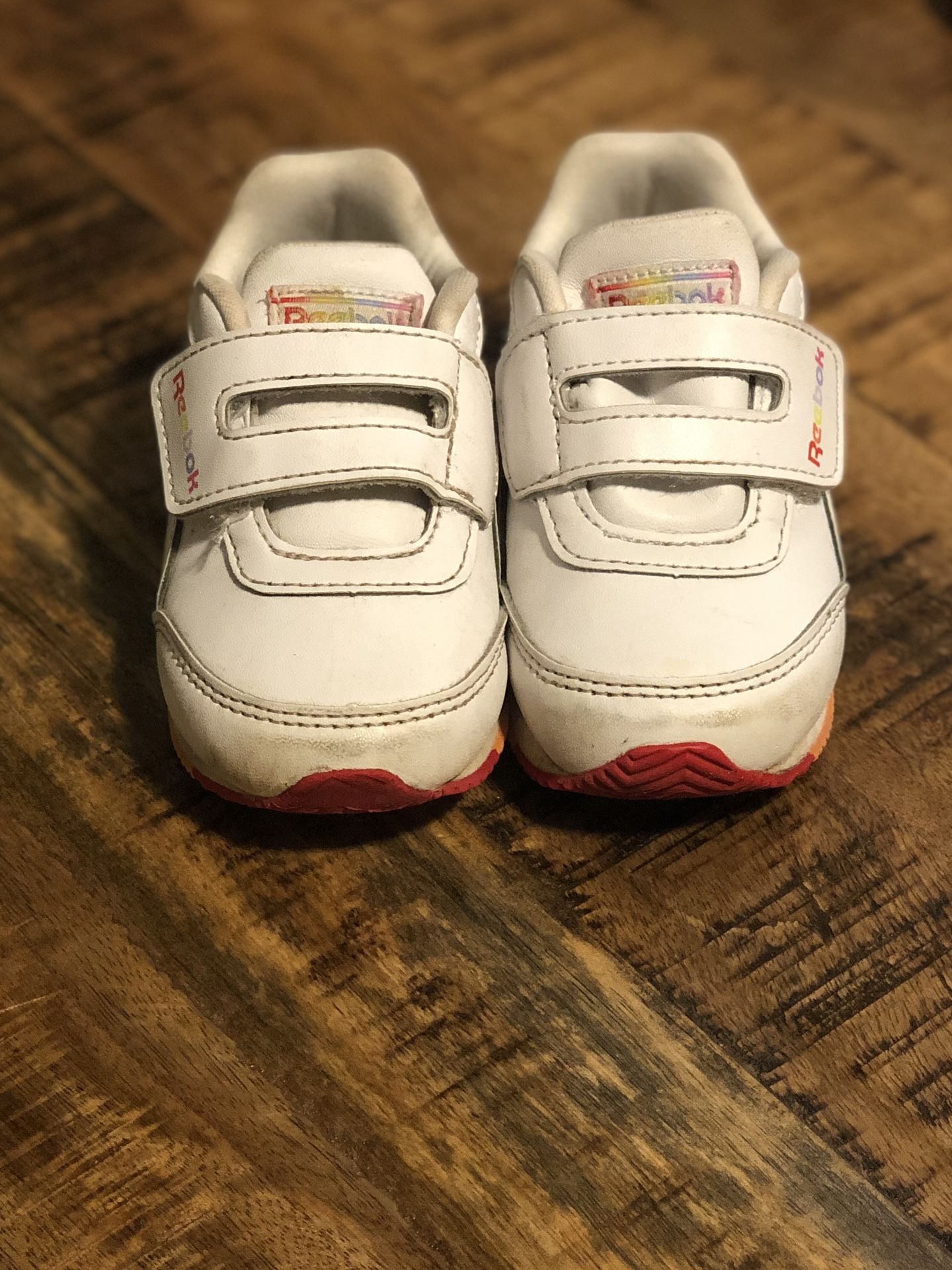 Sz 5 Toddler White Girls Reebok