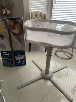 Halo Bassinest Swivel Sleeper