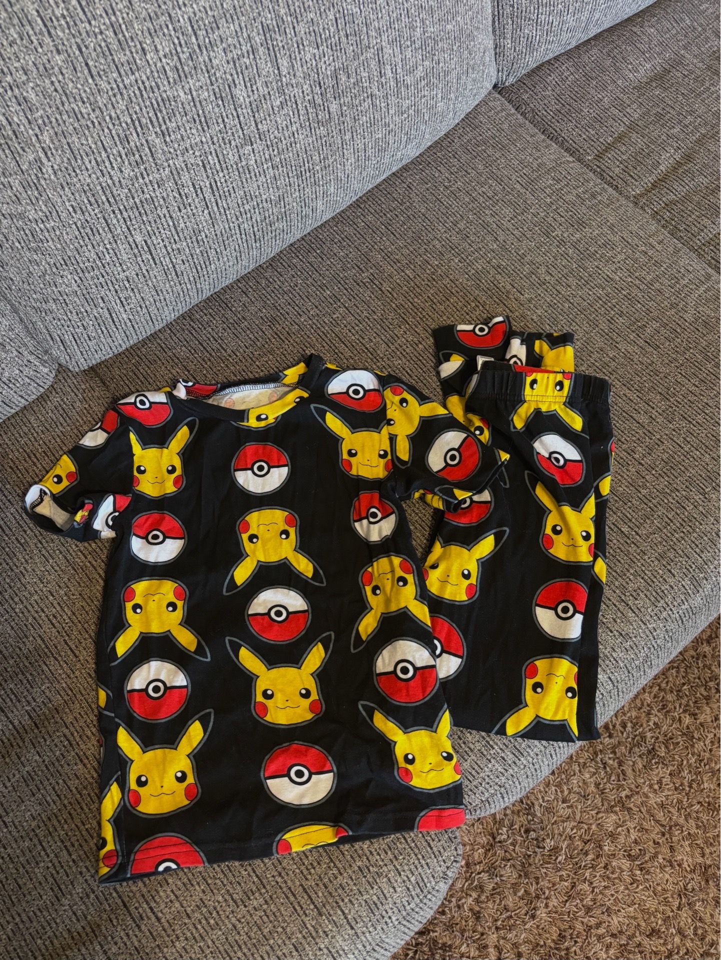 Pokémon pajamas, boys, size 10