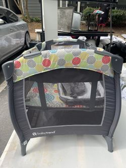 Baby Trend Play Pen
