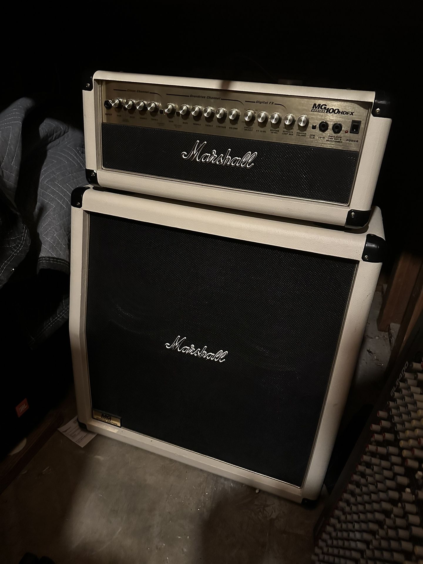 Marshall MG100HDFX 100-Watt Amp Head - Custom Color Limited Edition - White