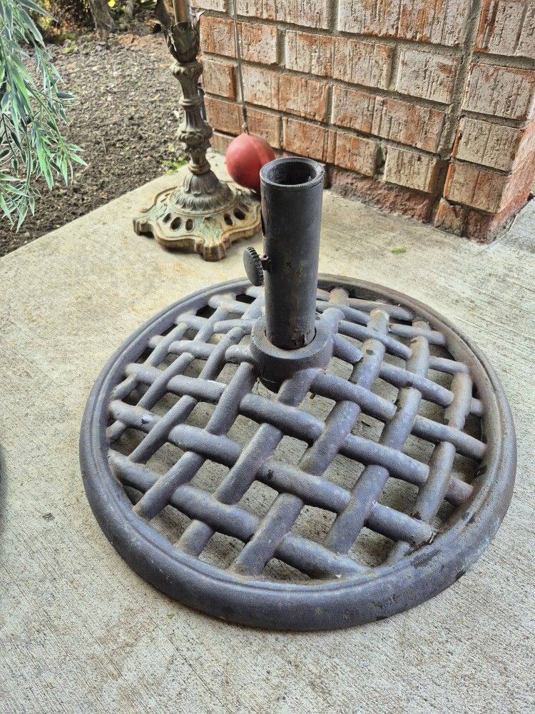 Solid Patio Umbrella Stand