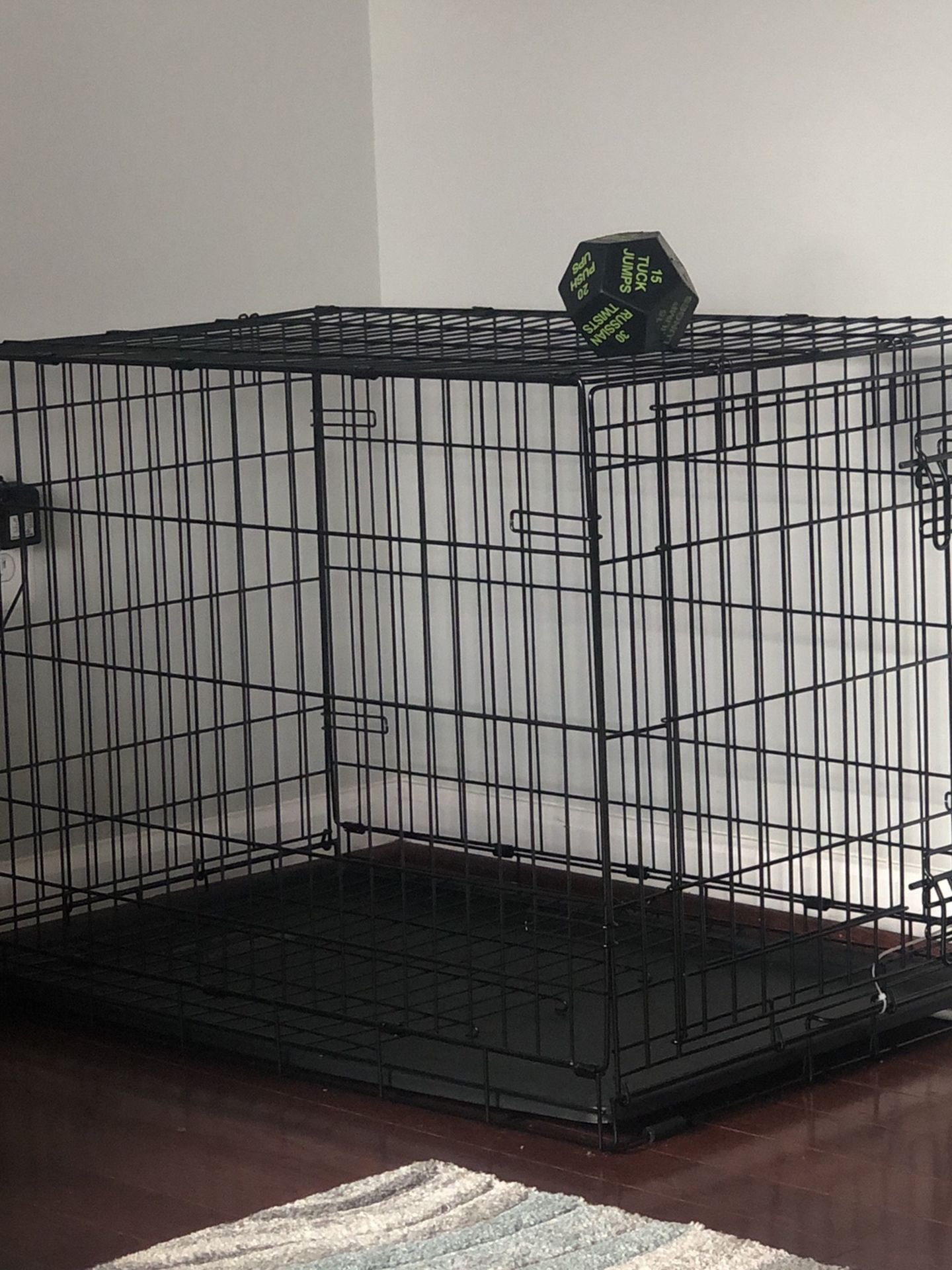 Dog Crate ( Never Used)