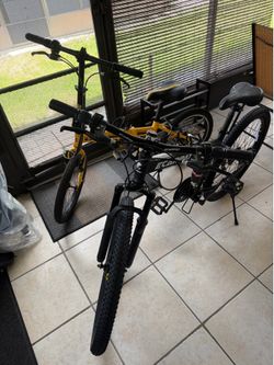 Lot of 2 Folding Bikes: Brand New Ecarpat Mountain Bike & ZiZZO Commuter Bike