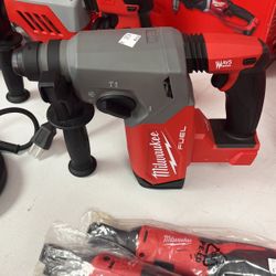 Milwaukee Fuel Rotary Hammer 