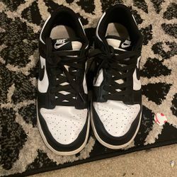 Low Panda Dunks Size 9