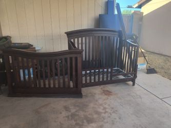 Grow With Me Crib