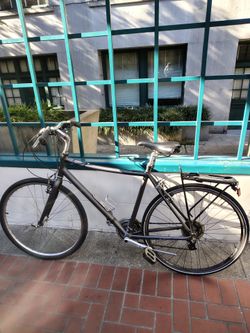 Raleigh Detour 4.5 Hybrid Bike