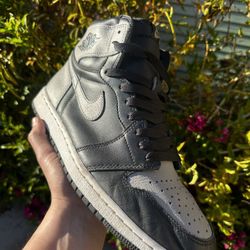 Size 11 - Jordan 1 Retro High OG Shadow 2018