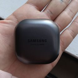 Samsung Buds Live 