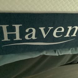 Haven   King Size Memory Foam Mattress  CLEAN