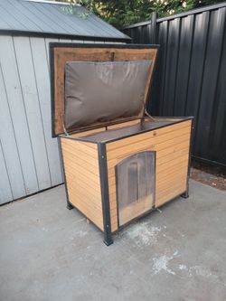 Doghouse