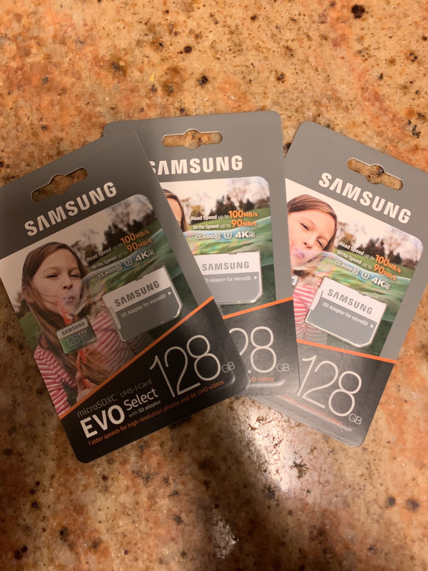 Samsung 128GB 100MB/s (U3) MicroSDXC EVO Select Memory Card with Full-Size Adapter