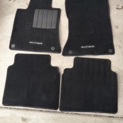 2019 - 2024 NISSAN ALTIMA COMPLETESET OF FLOOR MATS 