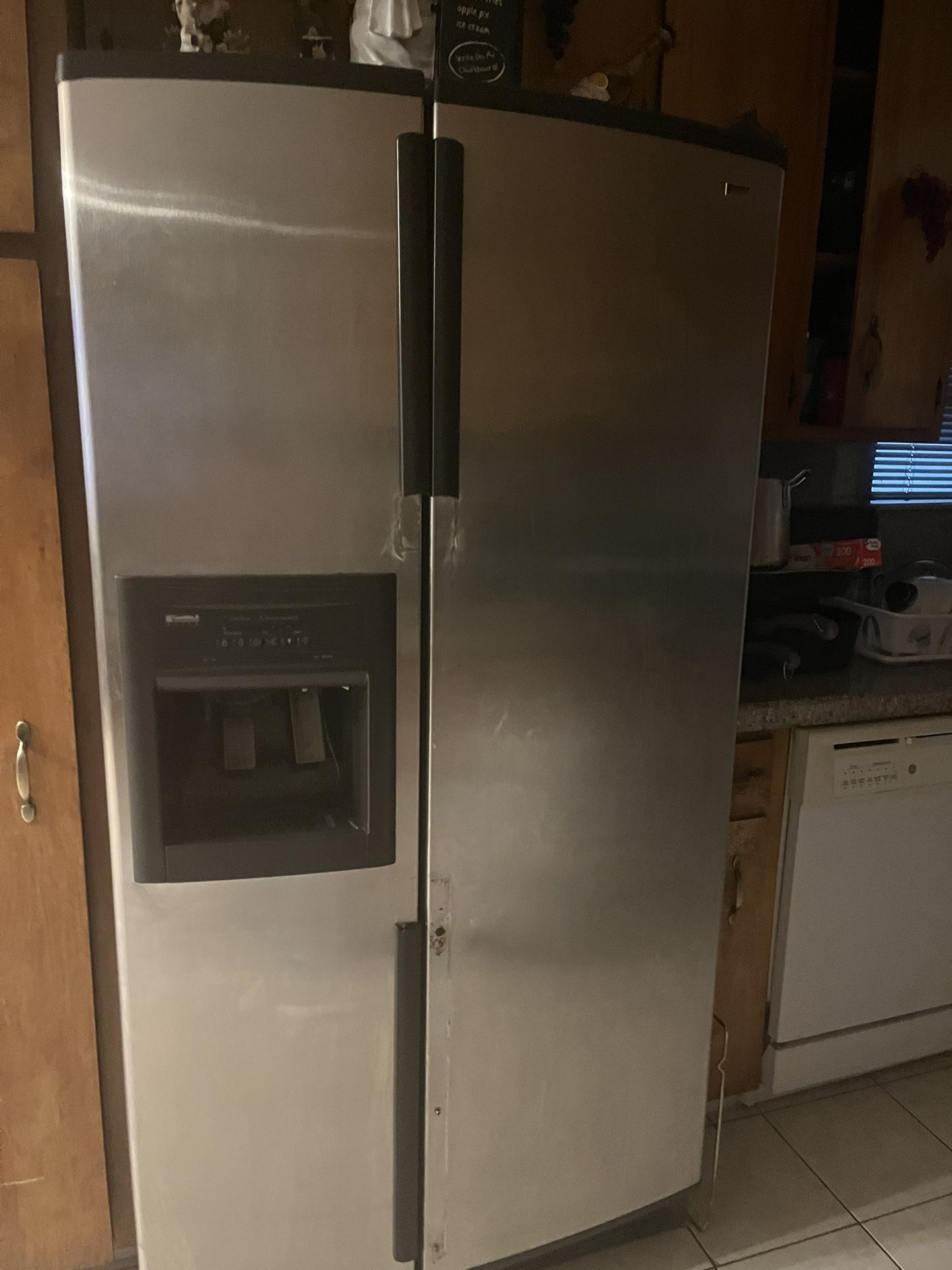 Refrigerator Ke more