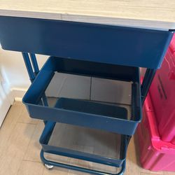 Drawers with Wheels 