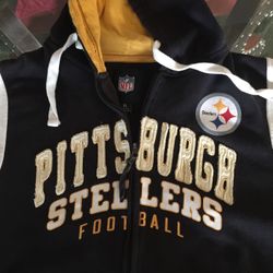 Used XL Steelers Hoodie 25$