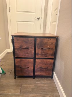 4-drawer cabinet