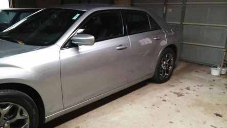2017 Chrysler 300