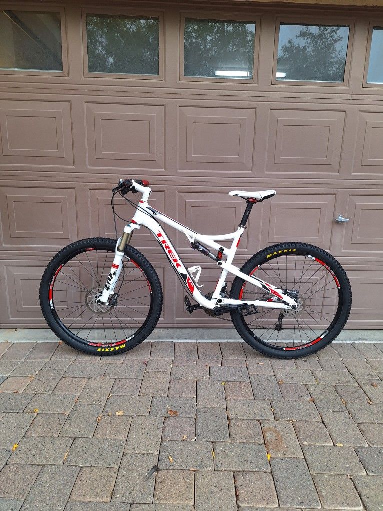TREK SUPERFLY 100 FULL SUSPENSION 29 ER ( XL FRAME) CHECK MY OTHER BIKES 