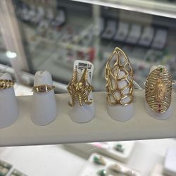 Rings On Sale 10kt And 14kt Different Prices And Sizes 