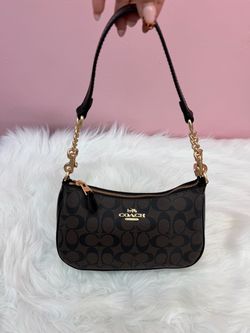 Coach Signature Shoulder Bag