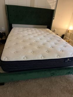 Queen mattress