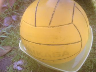 Water polo balls
