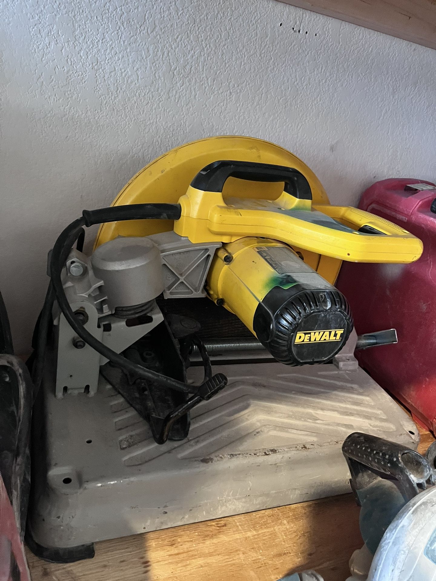 Dewalt Chop Saw 