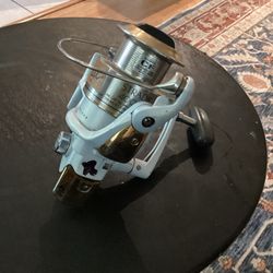 STRADIC 4000 FH  Fishing Reel Excellent Condition 