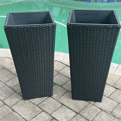 2 tall planters