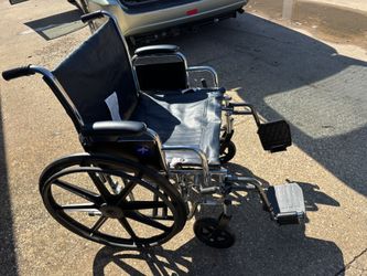 Extra wide heavy duty manual wheelchair
