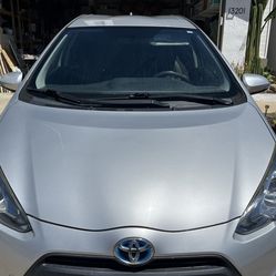 2016 Toyota Prius-C