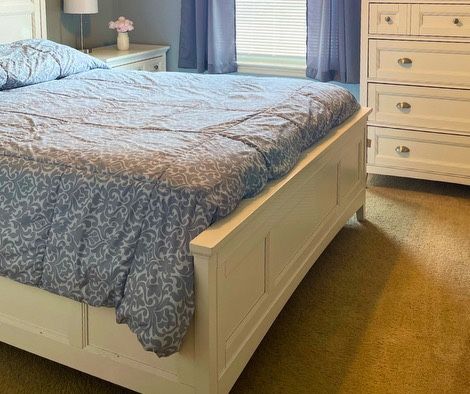 Queen Size Bedroom Set