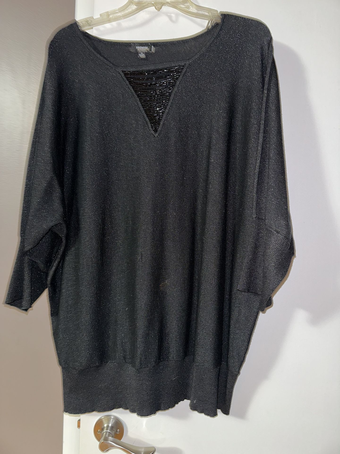Beautiful Very Lightweight Sweater Type Shirt - Premise Studio - Shimmery Black (small spot on front - can be dyed) w Beaded Necklaces - Size 1x