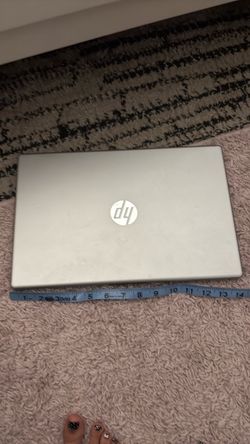 HP Laptop Silver Brand New Barely used