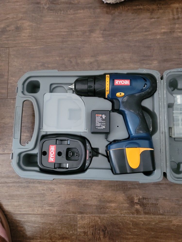 RYOBI CORDLESS DRILL