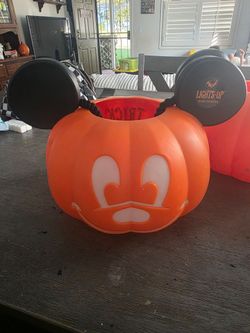 Disney Parks Mickey Mouse Pumpkin Light-Up Trick-or-Treat Bucket